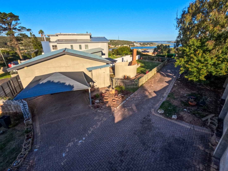 2 Bedroom Property for Sale in Stilbaai Wes Western Cape